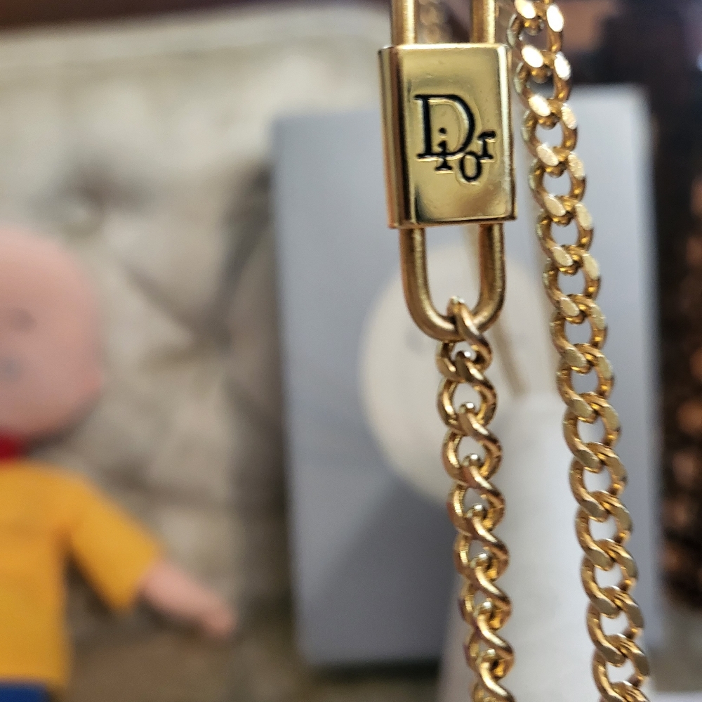 (SOLD)RARE Authentic Vintage Dior chained shoulder bag - Picture 6 of 17